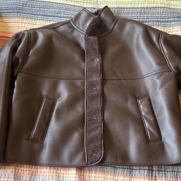 Hollister Faux Leather Women's Jacket XL NWT - Picture 2 of 5